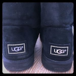 UGG short women’s Bailey button bling boot